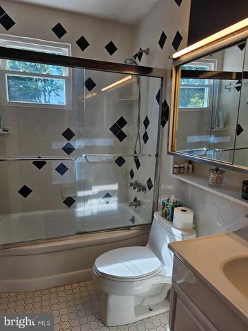 305 ORLEY RD, Catonsville, MD 21228