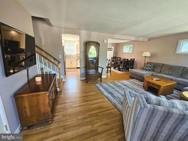 305 ORLEY RD, Catonsville, MD 21228