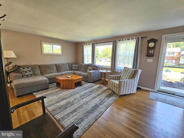 305 ORLEY RD, Catonsville, MD 21228