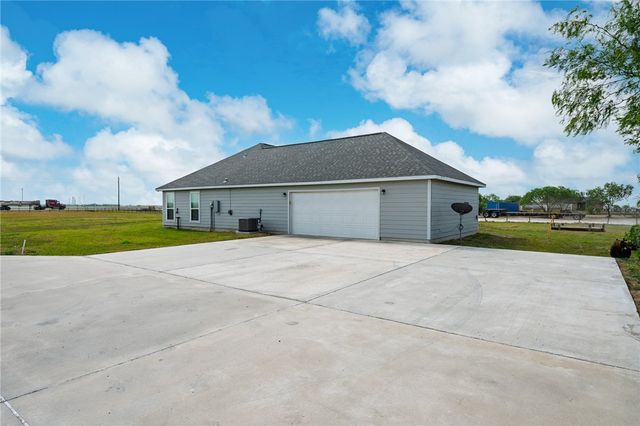 4331 Callicoatte, Robstown, TX 78380