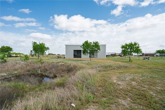 4331 Callicoatte, Robstown, TX 78380