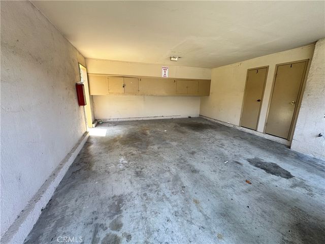 989 W Sierra Madre, Azusa, CA 91702