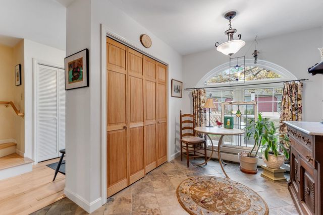 27 Northshore Drive, Burlington, VT 05401