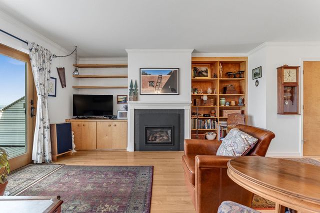 27 Northshore Drive, Burlington, VT 05401