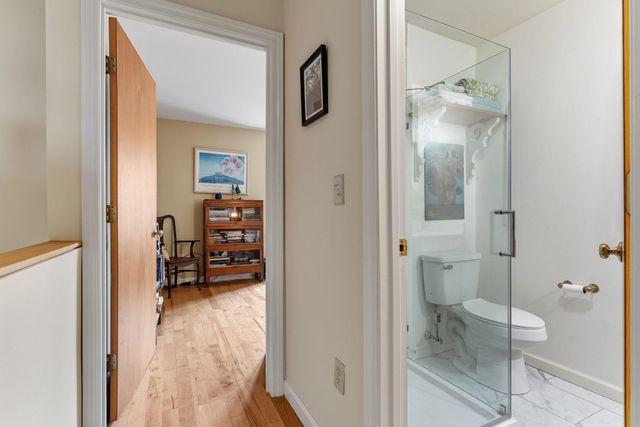 27 Northshore Drive, Burlington, VT 05401