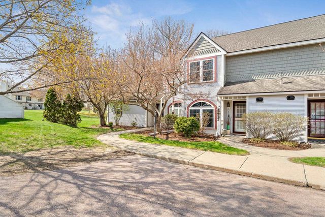 27 Northshore Drive, Burlington, VT 05401