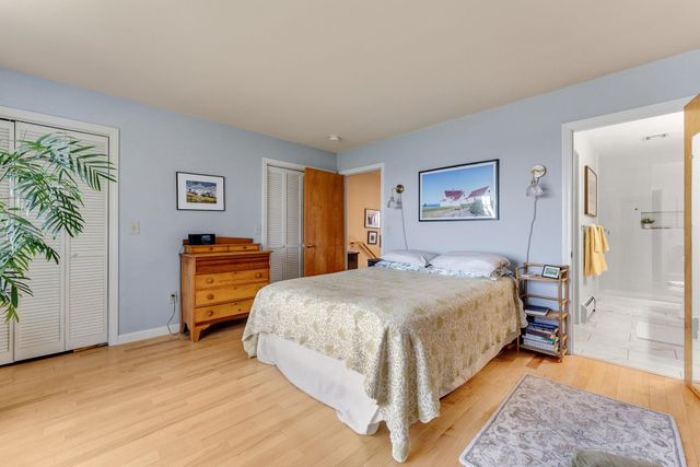 27 Northshore Drive, Burlington, VT 05401