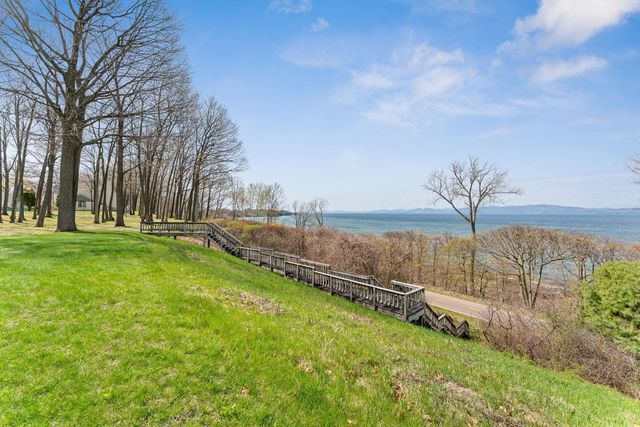 27 Northshore Drive, Burlington, VT 05401