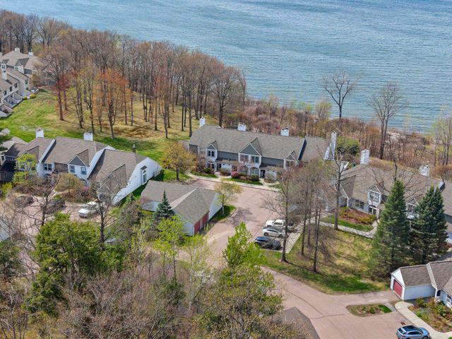 27 Northshore Drive, Burlington, VT 05401