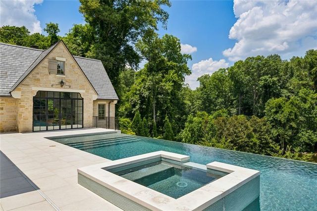 4725 Northside Drive, Sandy Springs, GA 30327