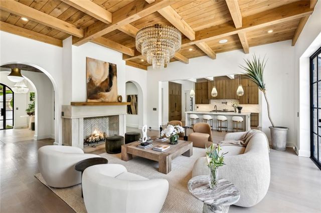 4725 Northside Drive, Sandy Springs, GA 30327