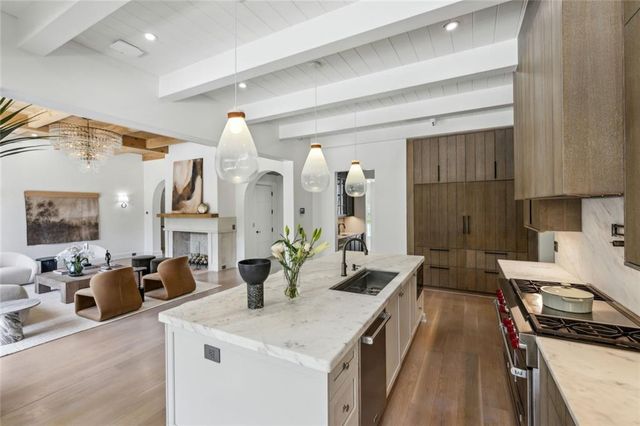 4725 Northside Drive, Sandy Springs, GA 30327