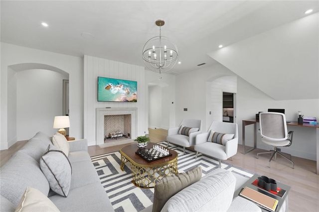 4725 Northside Drive, Sandy Springs, GA 30327