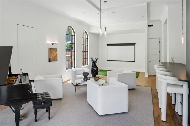 4725 Northside Drive, Sandy Springs, GA 30327