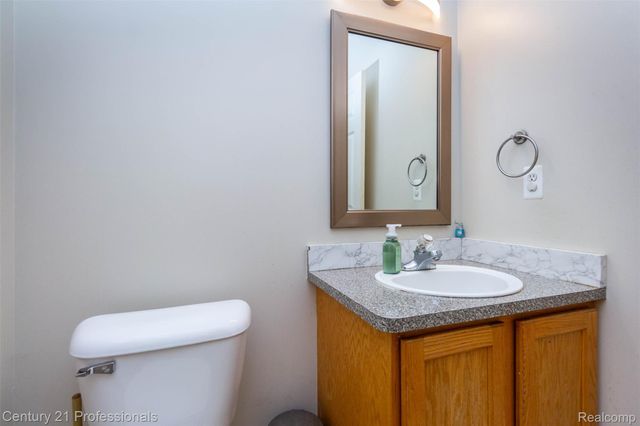 1083 Maya Court Court, Troy, MI 48085