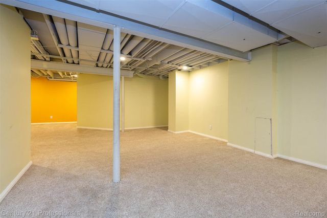 1083 Maya Court Court, Troy, MI 48085