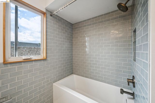 2140 Woolsey St, Berkeley, CA 94705