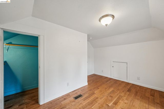 2140 Woolsey St, Berkeley, CA 94705