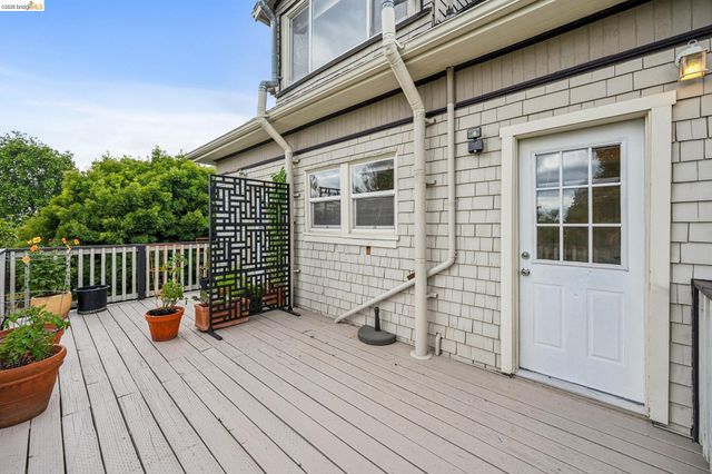 2140 Woolsey St, Berkeley, CA 94705