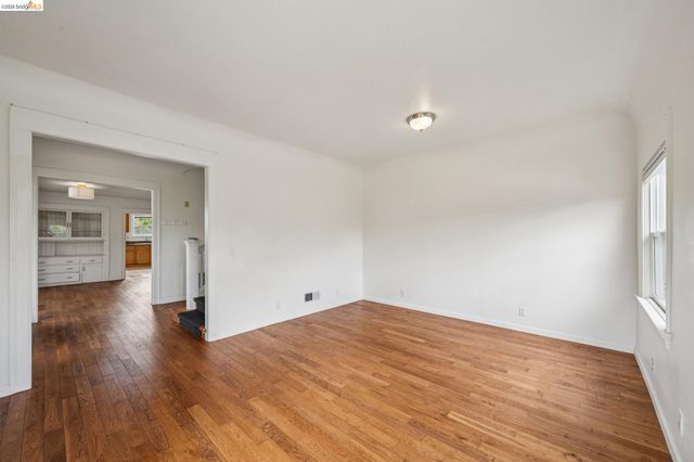 2140 Woolsey St, Berkeley, CA 94705