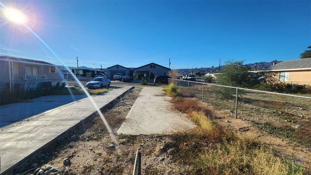 1788 Granada Drive, Bullhead City, AZ 86442