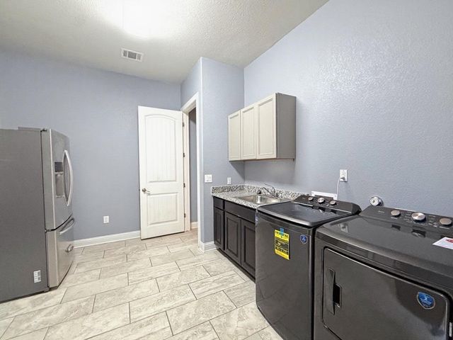 2900 Browntop CT, Leander, TX 78641