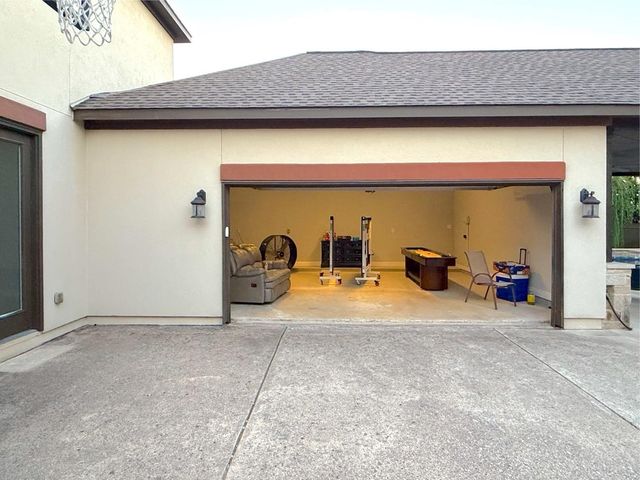 2900 Browntop CT, Leander, TX 78641