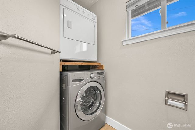 310 W 3rd Street, Nooksack, WA 98276