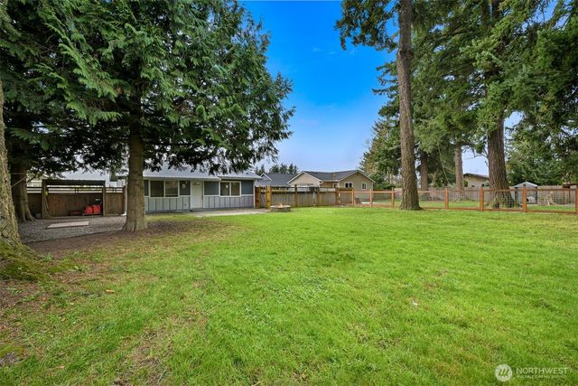 310 W 3rd Street, Nooksack, WA 98276