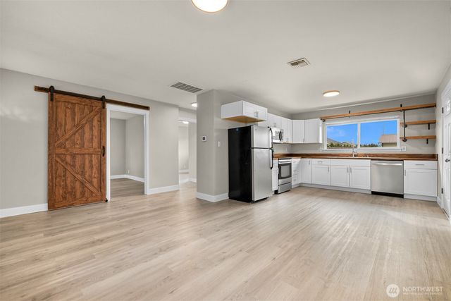 310 W 3rd Street, Nooksack, WA 98276