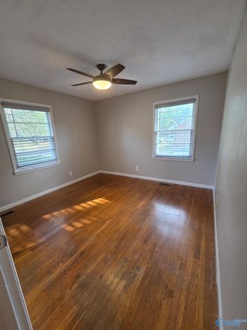 2218 Norris Road NW, Huntsville, AL 35810