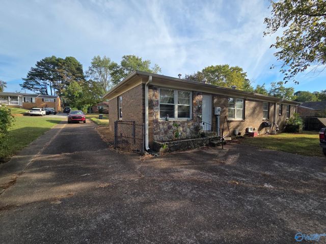 2218 Norris Road NW, Huntsville, AL 35810
