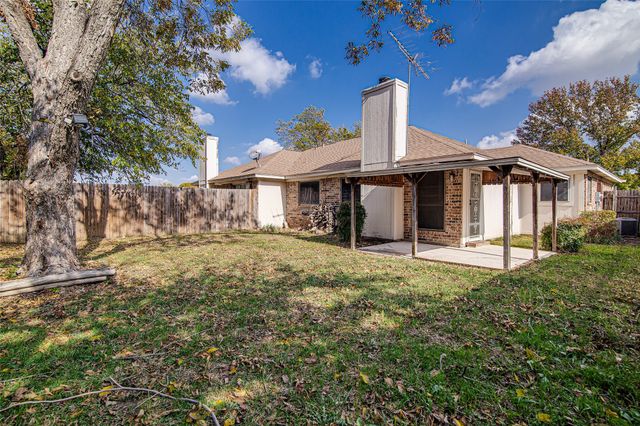 7652 Colorado Creek Court, Fort Worth, TX 76133