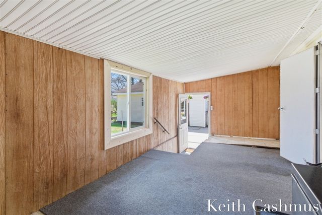 1274 Oaklea Street, Muskegon, MI 49442