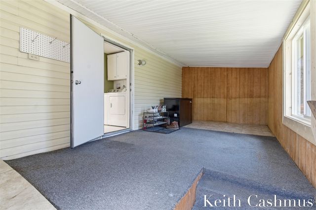 1274 Oaklea Street, Muskegon, MI 49442