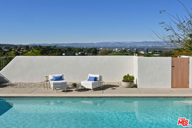 3635 Fawndale Place, Sherman Oaks, CA 91403