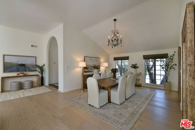 3635 Fawndale Place, Sherman Oaks, CA 91403