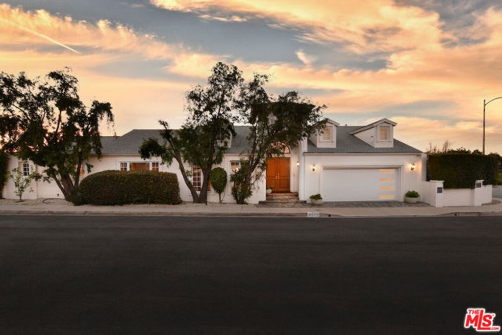 3635 Fawndale Place, Sherman Oaks, CA 91403