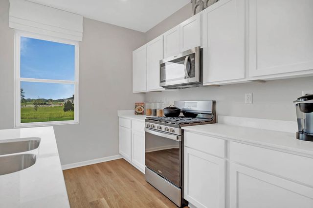 463 Vista Drive, Hampshire, IL 60140