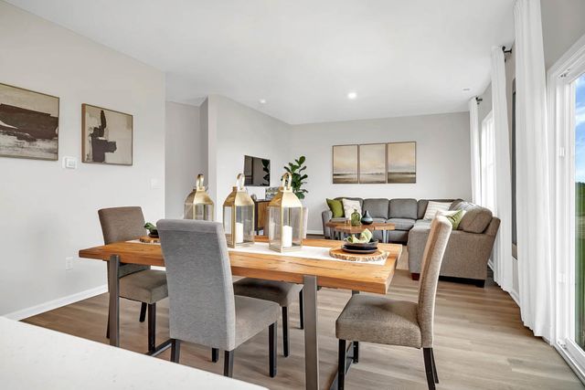 463 Vista Drive, Hampshire, IL 60140