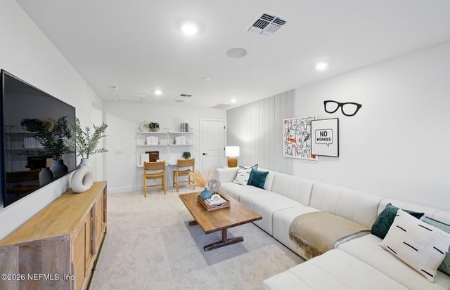 320 FISHTAIL Place, Palm Coast, FL 32164