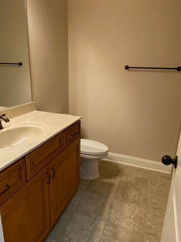 45 OAK HOLLOW DR, Oakland, TN 38060