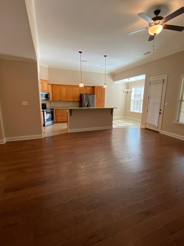 45 OAK HOLLOW DR, Oakland, TN 38060