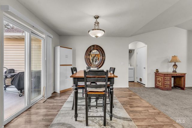 1532 E 3rd Ave, Twin Falls, ID 83301