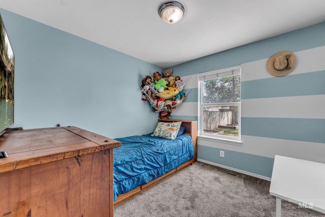 1532 E 3rd Ave, Twin Falls, ID 83301