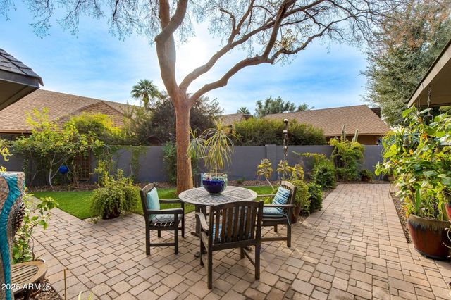 2038 E PASADENA Avenue, Phoenix, AZ 85016