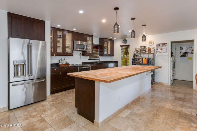 2038 E PASADENA Avenue, Phoenix, AZ 85016