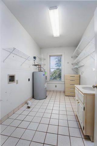 392-394 Lexington Road, Versailles, KY 40383