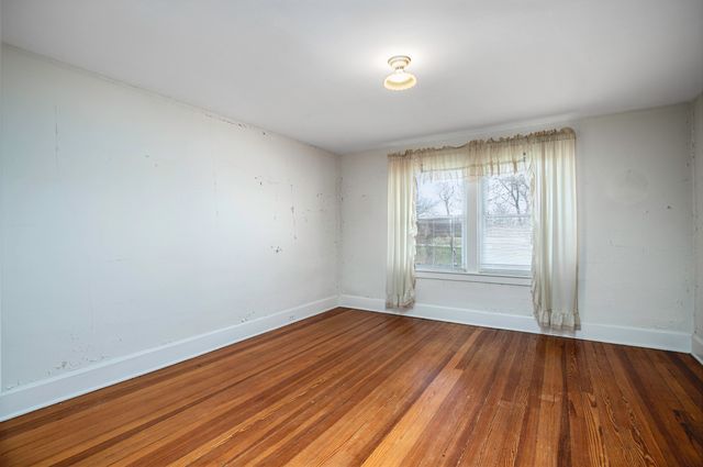 392-394 Lexington Road, Versailles, KY 40383