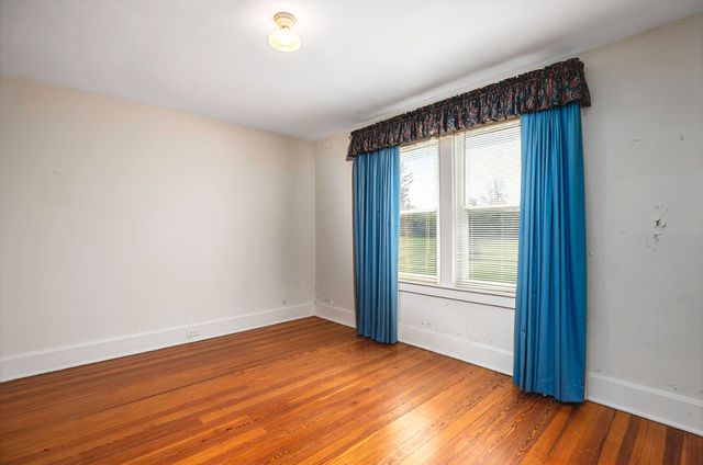 392-394 Lexington Road, Versailles, KY 40383